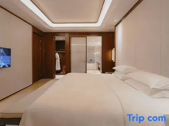 2 Bedrooms Suite