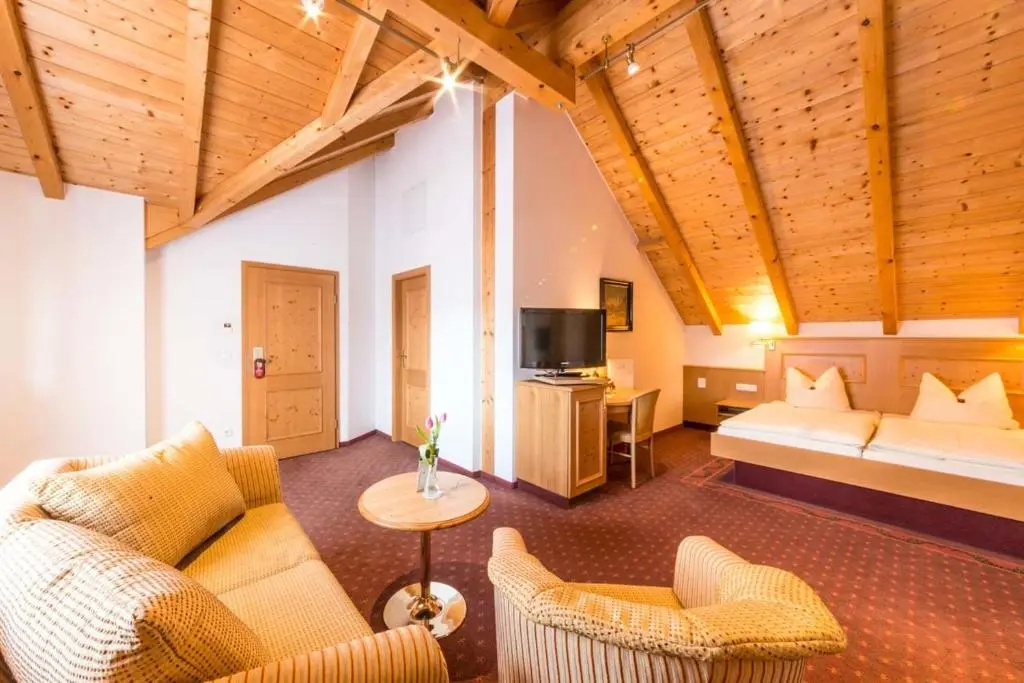 Metzgerei Gasthof Oberhauser - Hotel zur Post - Chambres