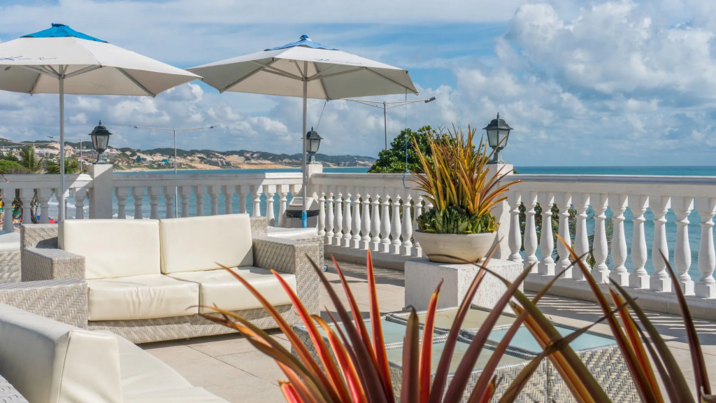 Beach & Waterfront