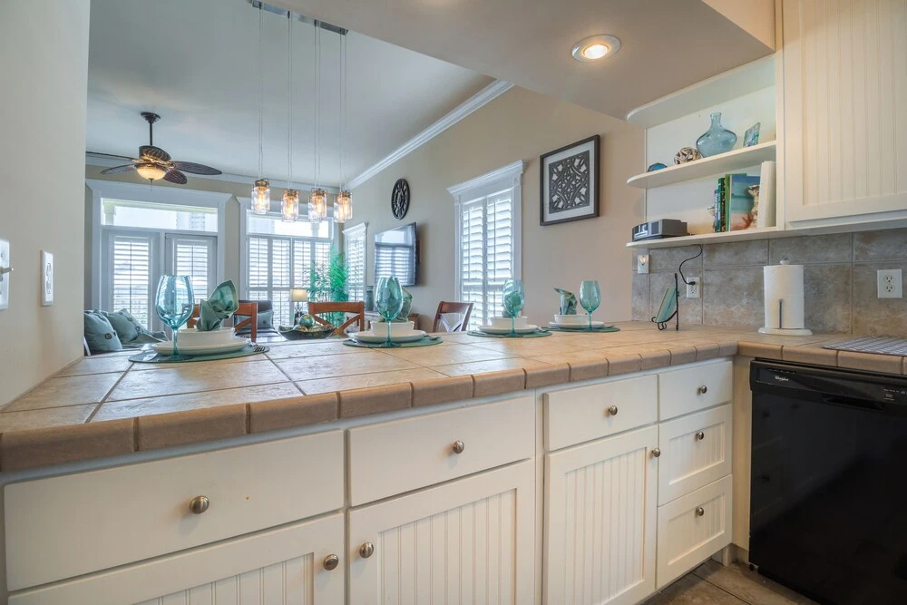 108 Island Cove Ct - Algun Dia