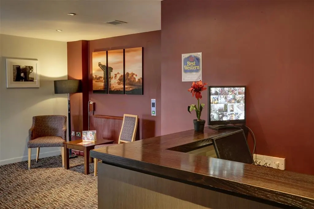 Lobby & Reception