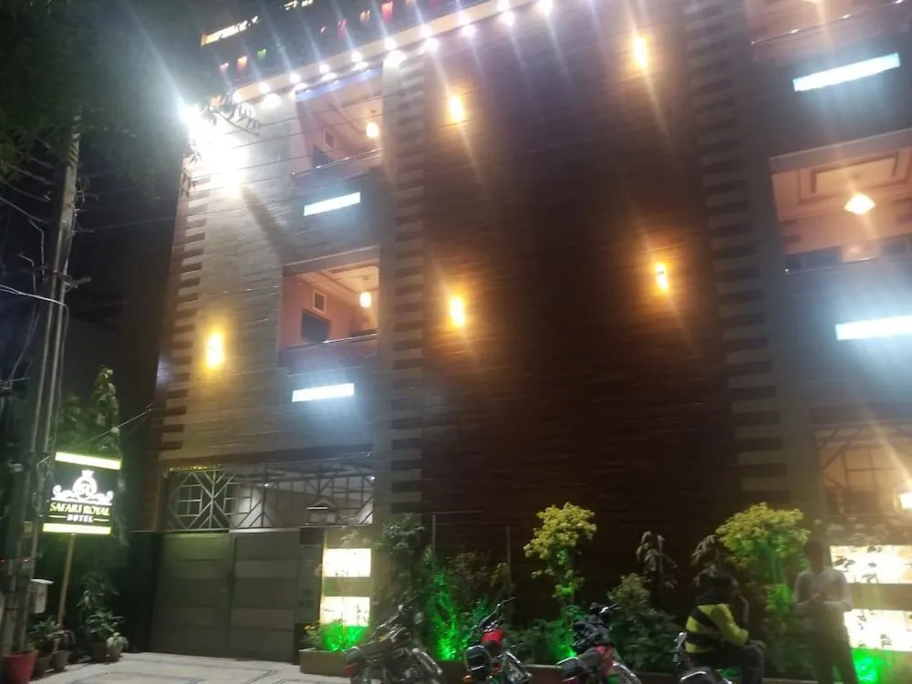 Safari hotel