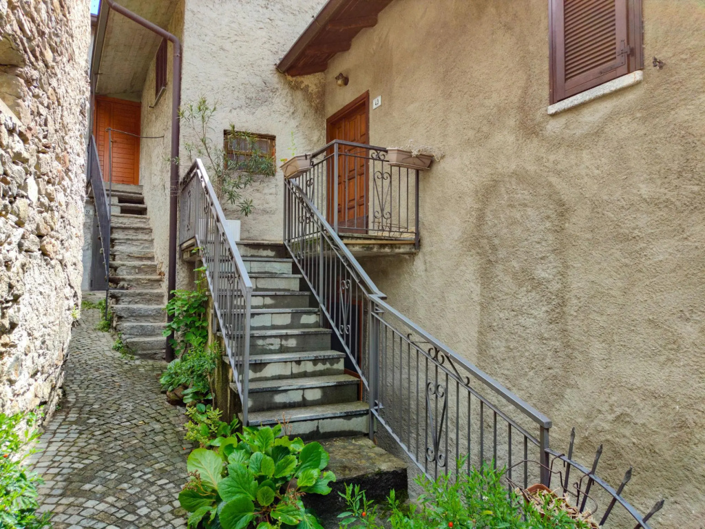 Un Balcone sul Lago in Montemezzo