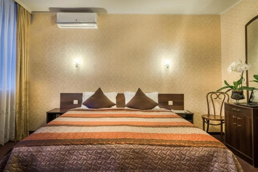 Standard Double room (full double bed)