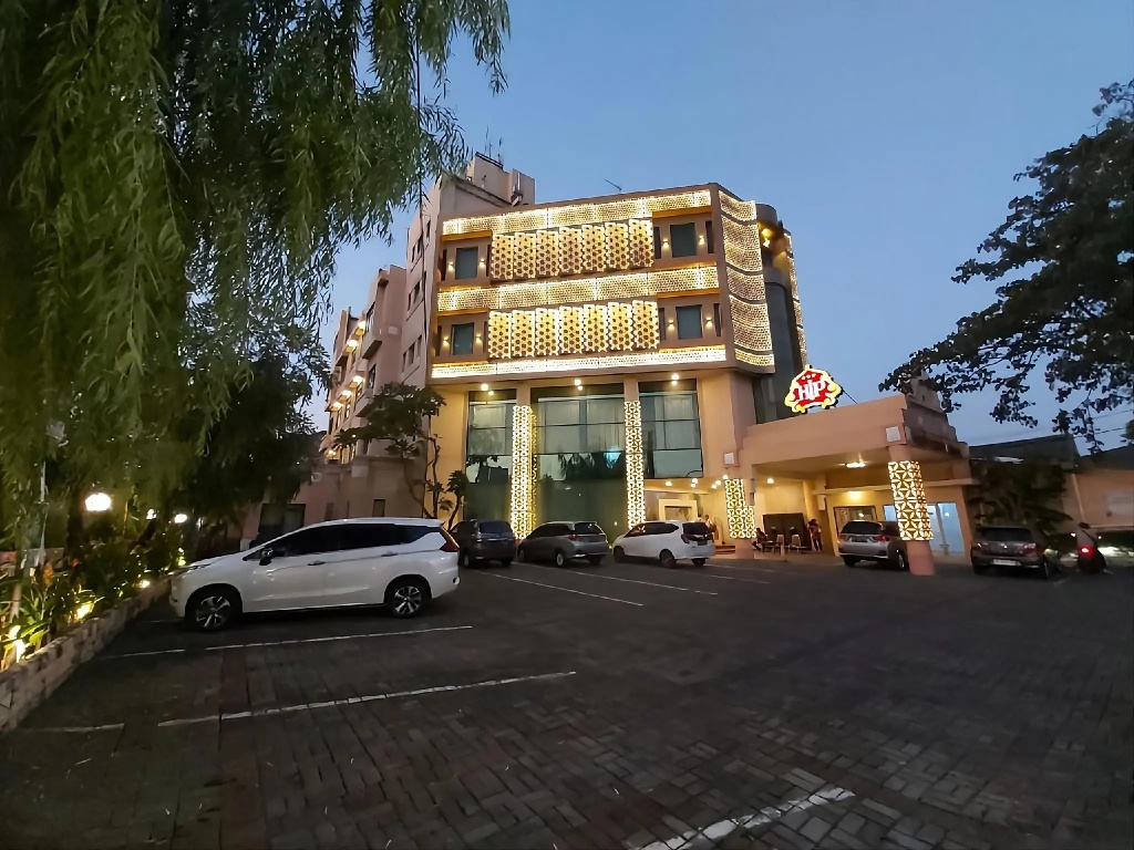 Hotel Indah Palace Solo in Surakarta