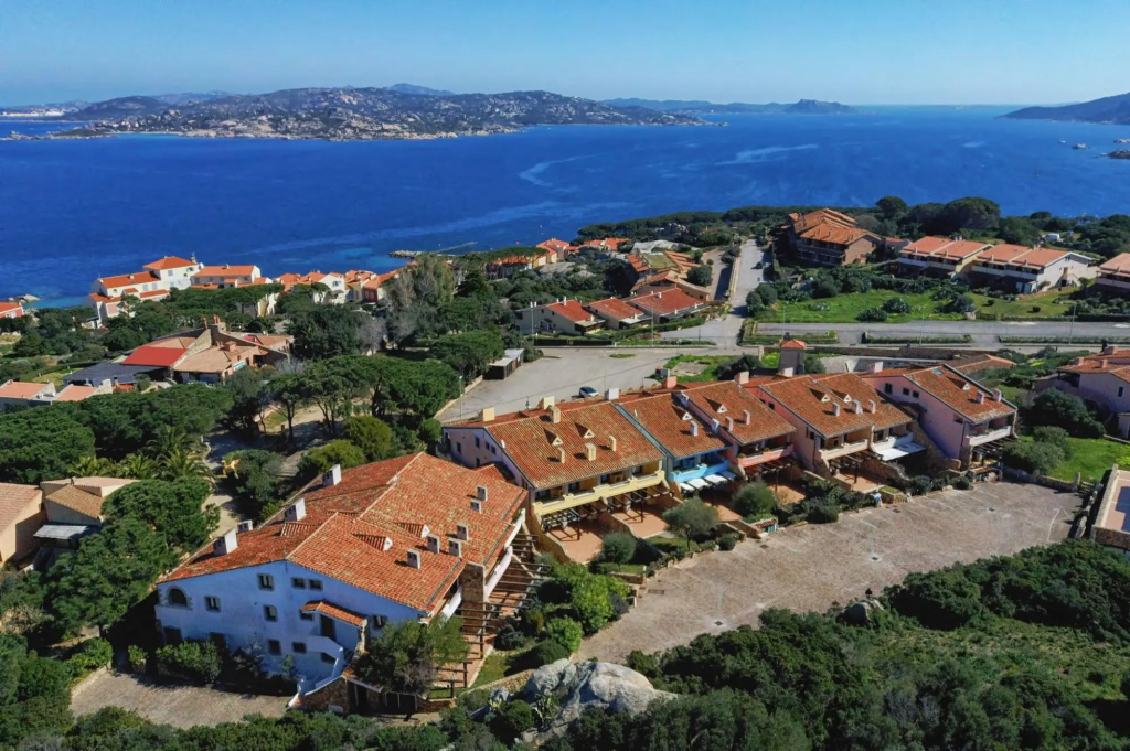 Apartment 27 Baia del Faro – STUDIO WITH FURNISHED OUTDOOR VERANDA-27 BAIA DEL FARO