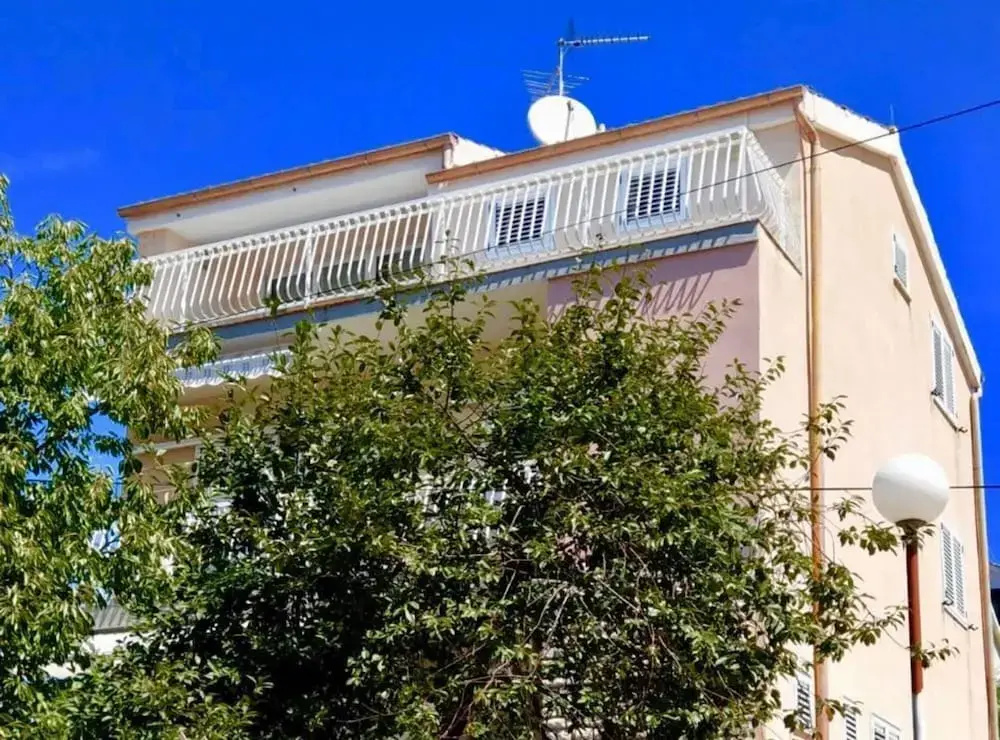 Apartment Belu