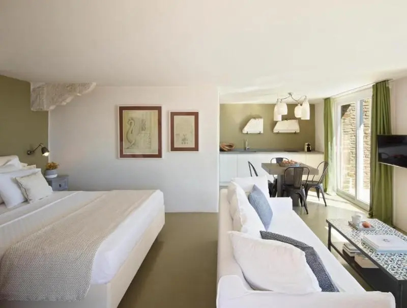 Aeolis Tinos Suites - Chambres