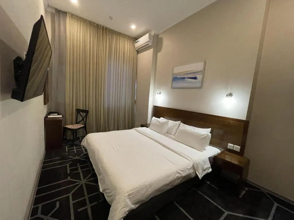 Standard Double room (full double bed)