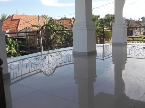Balcony & Terrace