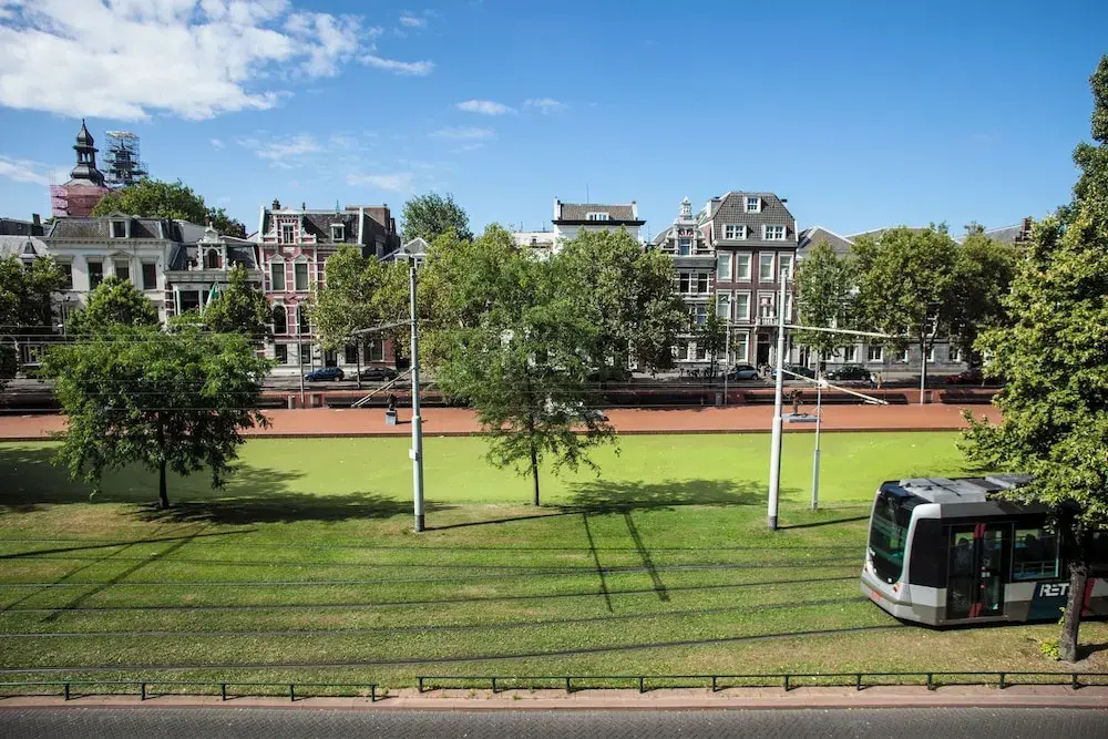 Maurits Apartments & Suites