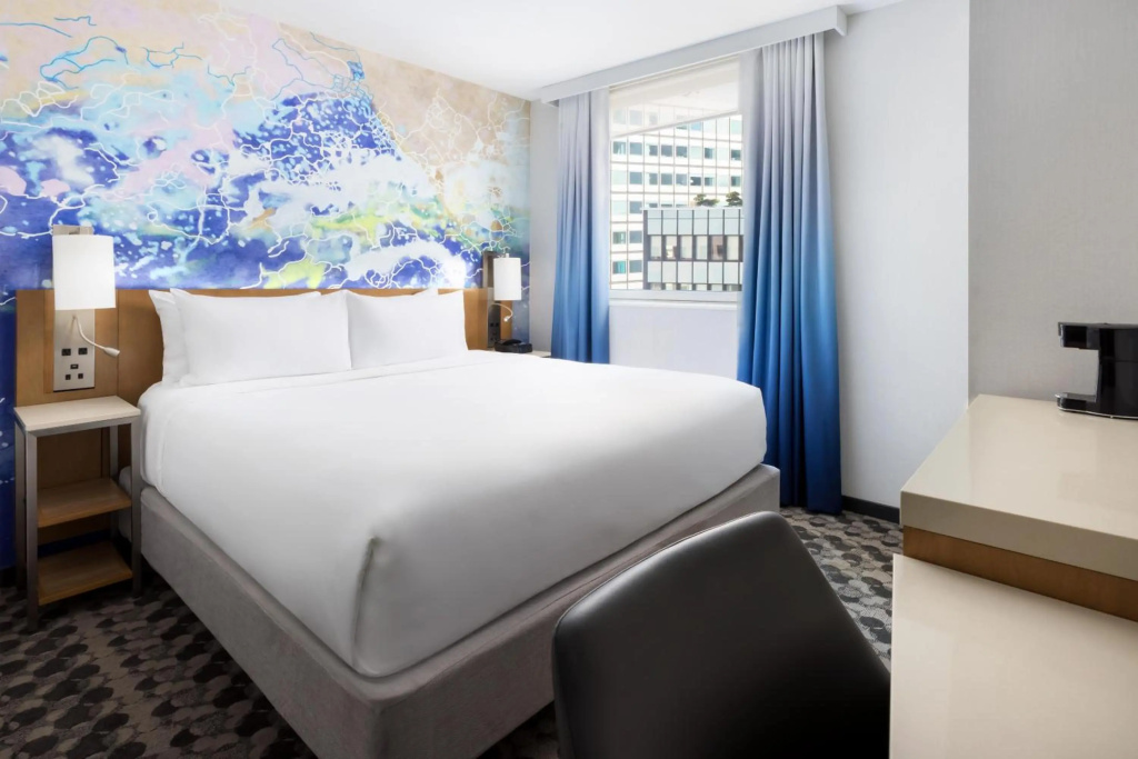 Отель Courtyard by Marriott New York Downtown Manhattan/Financial District в Нью-Йорке