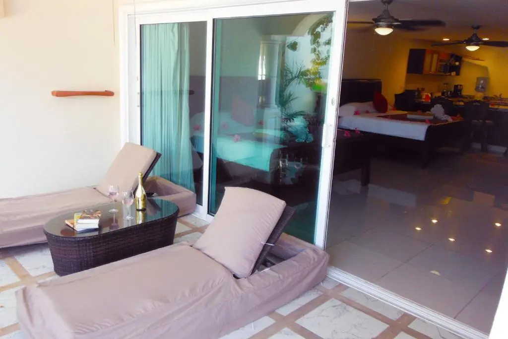 Balcony & Terrace