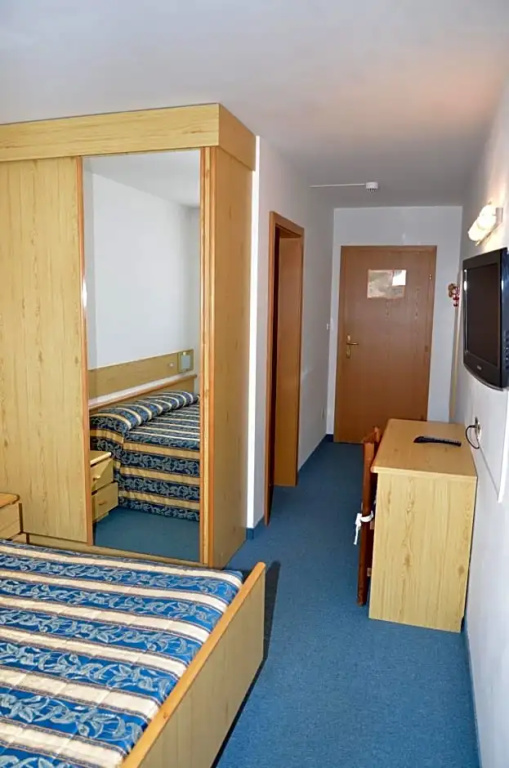 Debra Park Hotel - Chambres