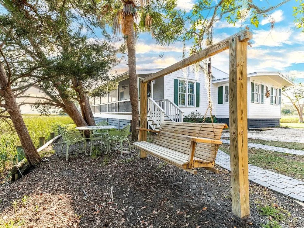 Chimney Pot Cottage by Tybee Vacation Rentals