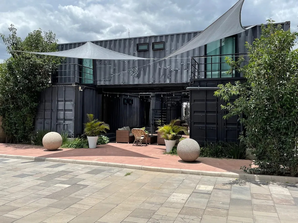 Hotel photo 1