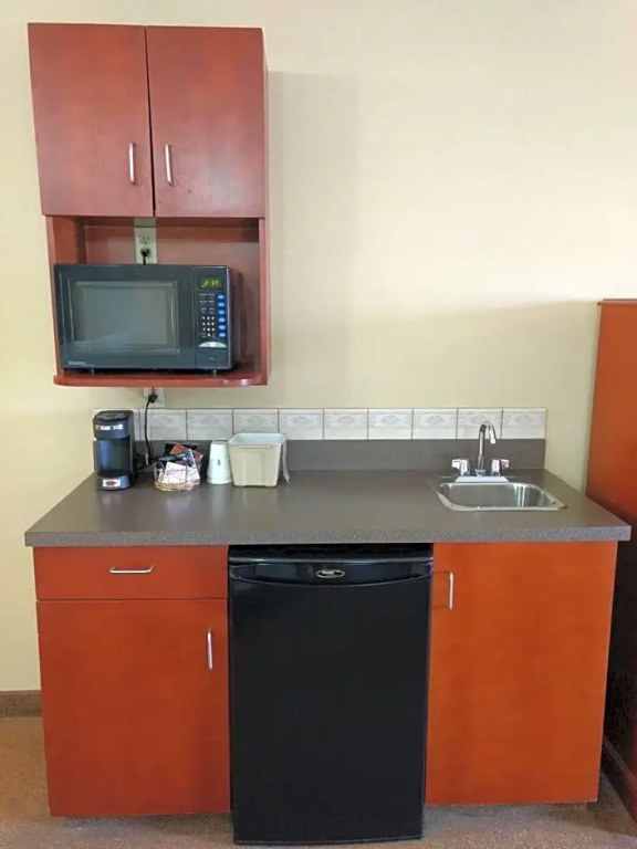 Double Suite (full double bed)