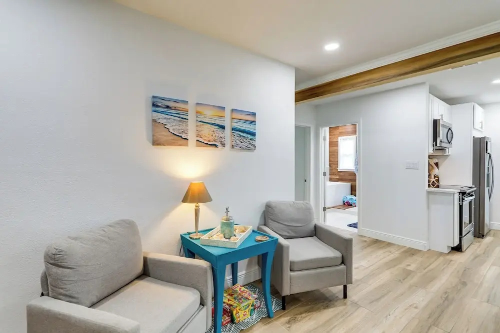 Pet-friendly Cocoa Beach Home: Walk to Beach!