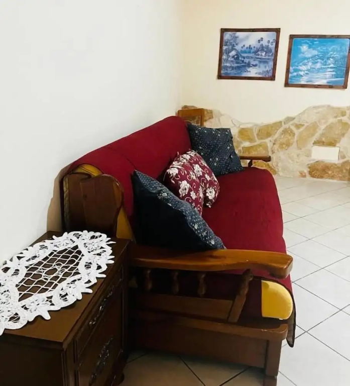 2 Bedrooms Cottage