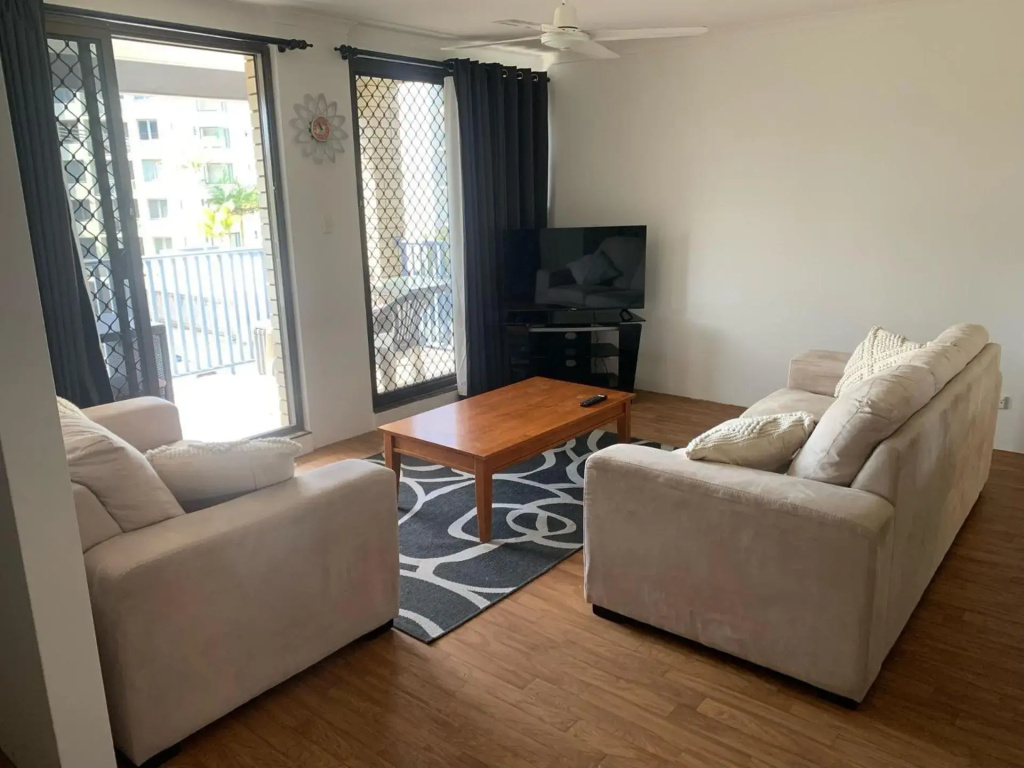 Levuka Unit 12, 14 Moreton Pde