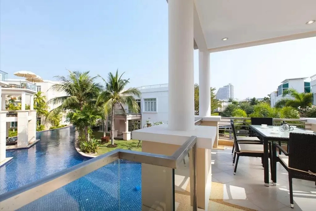 Balcony & Terrace