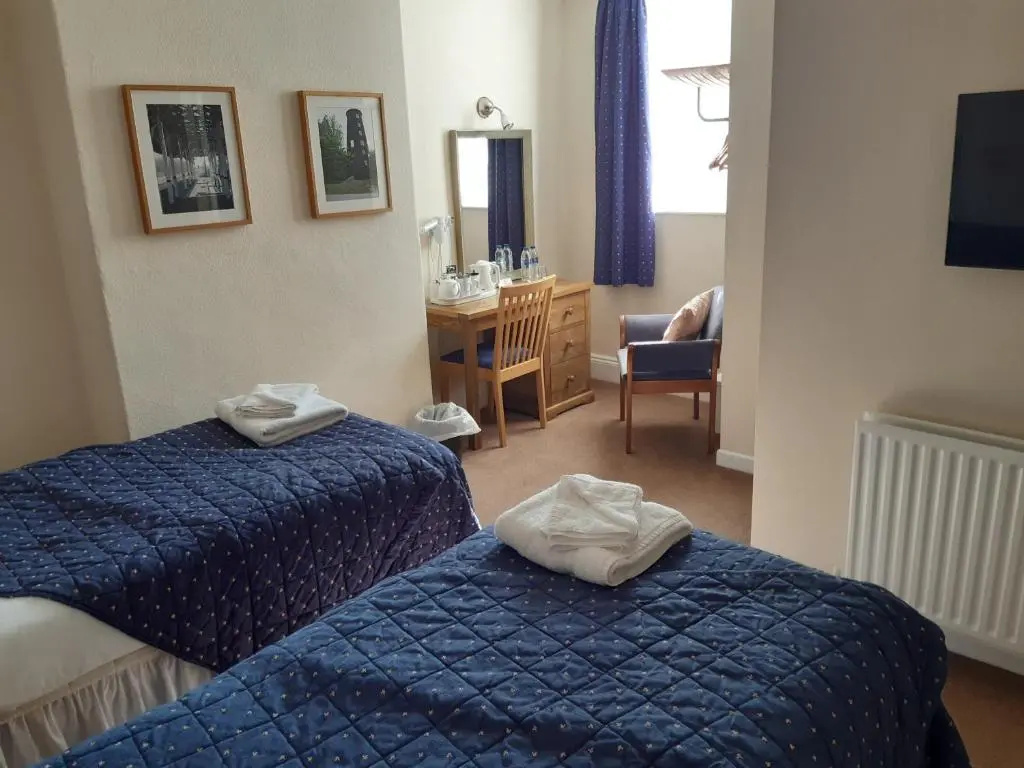 Standard Double room (twin beds)