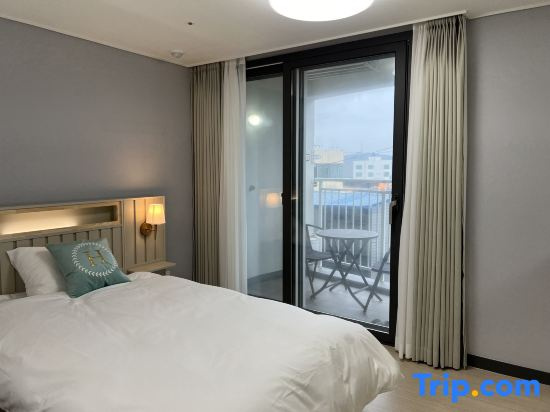 Deluxe Double room (twin beds)