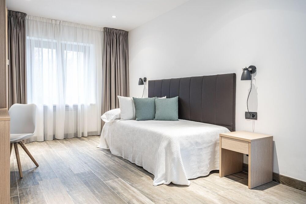 Hotel MET Pamplona — 5