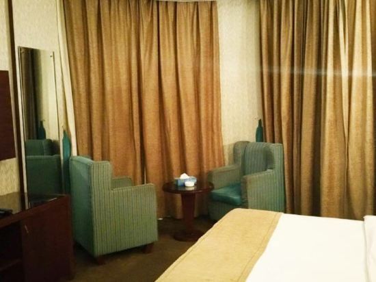 Kings Park Hotel