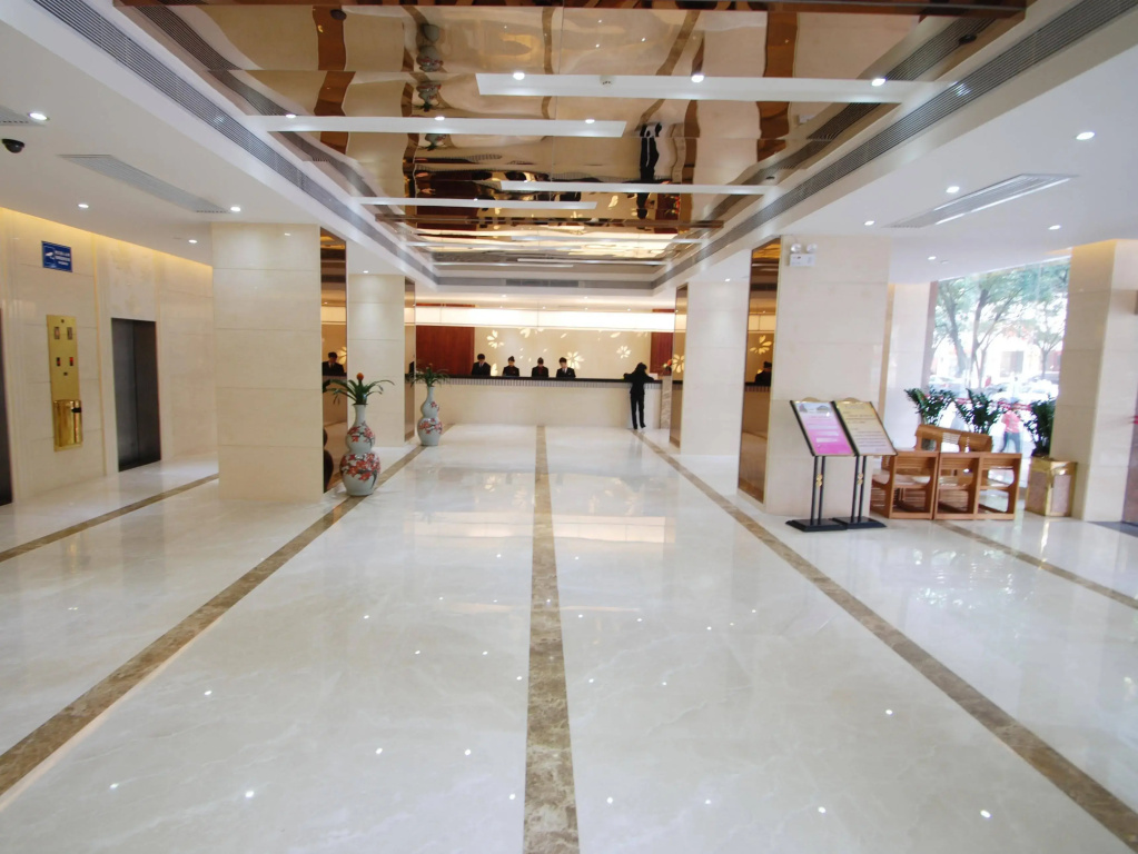 Overseas Chinese Friendship Hotel - Général