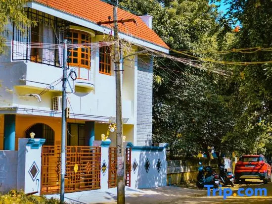 Coral Shelters Service Apartments Pykara