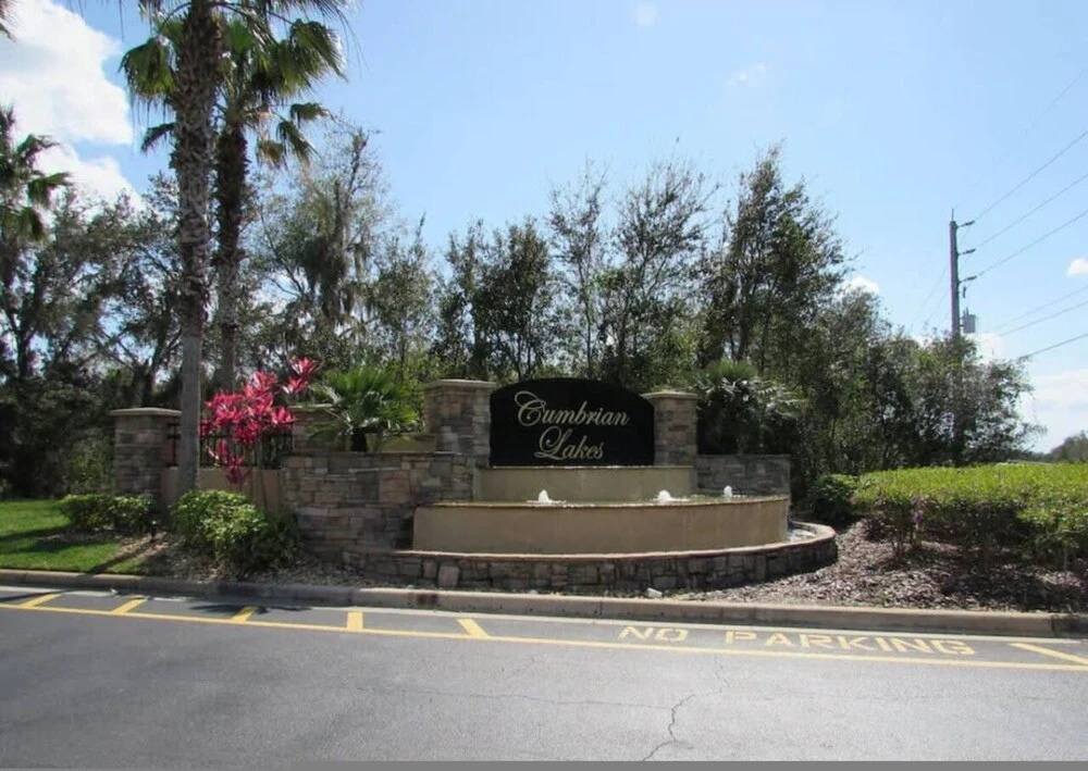 Spacious 4 bed 3 Bath Pool Home