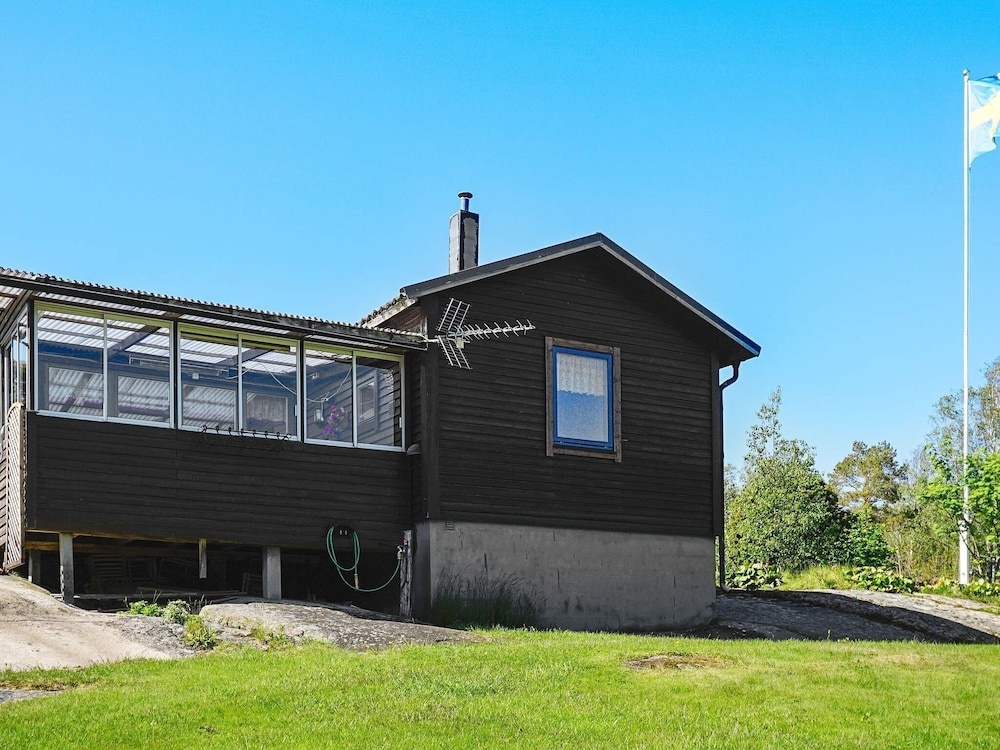 5 Person Holiday Home in Kungshamn