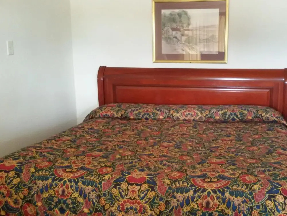 Economy room