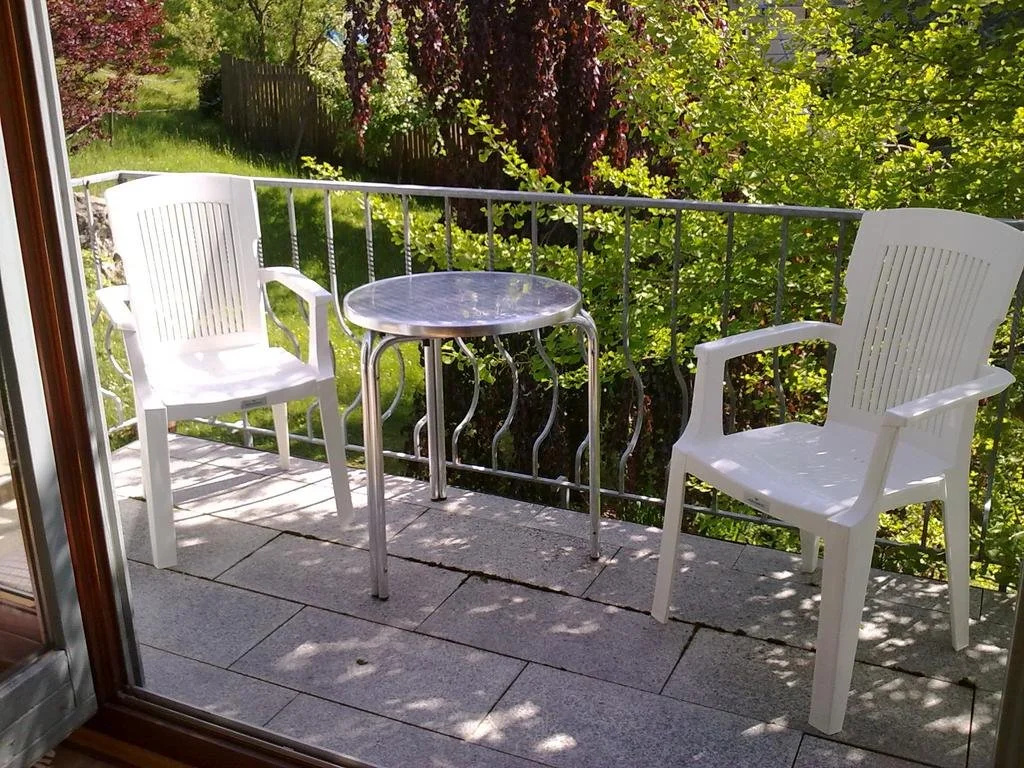 Balcony & Terrace