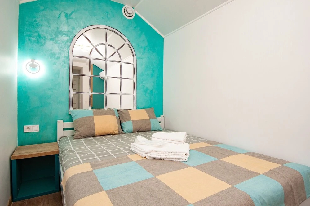 Economy room