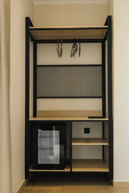 Comfort room
