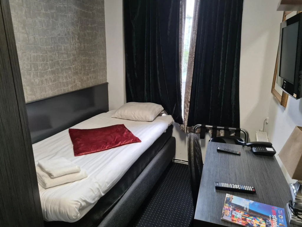 Hotel photo 30