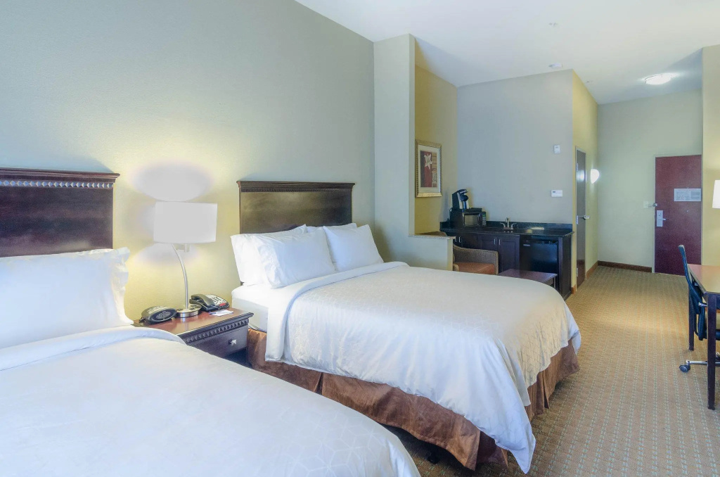 Double Suite (twin beds)