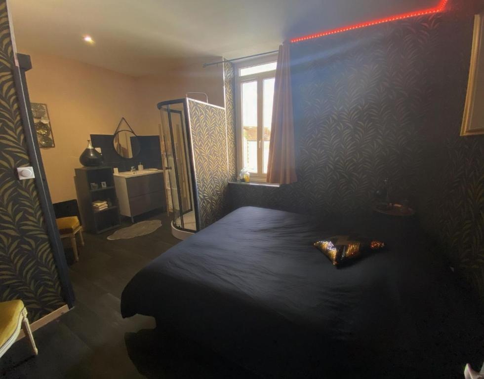 Chambres D’Hote Au Chapeau Claque Cabaret