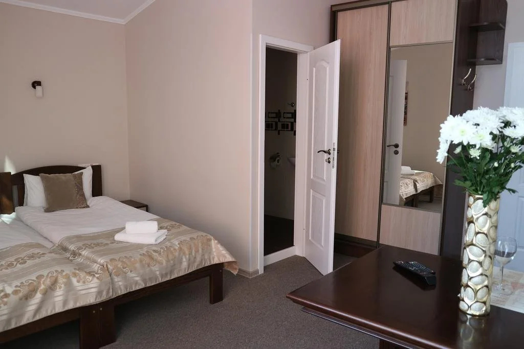 Orange Hotel - Général