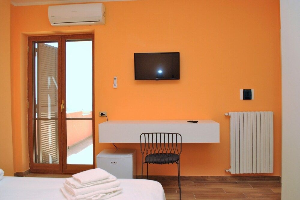Puteoli House — 3