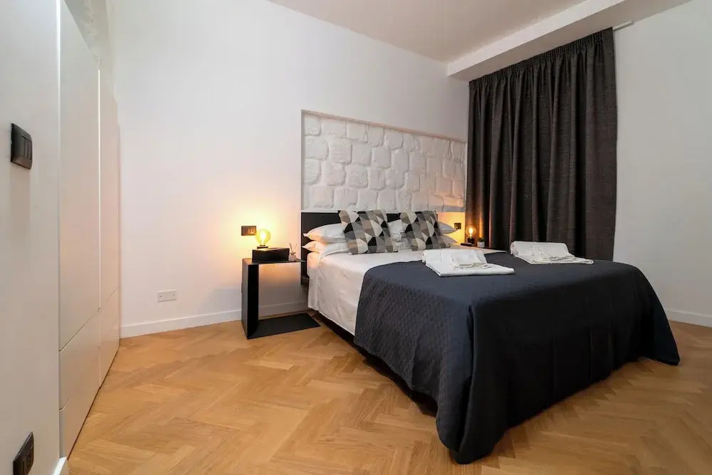 1 Bedroom Deluxe Apartment