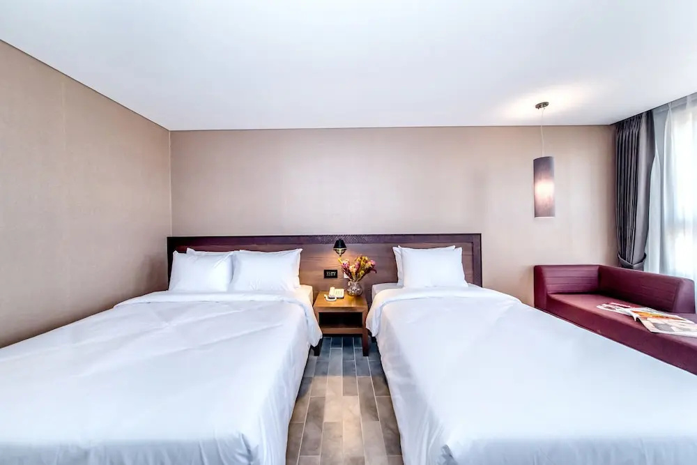 Deluxe Double room with sea view (twin beds)