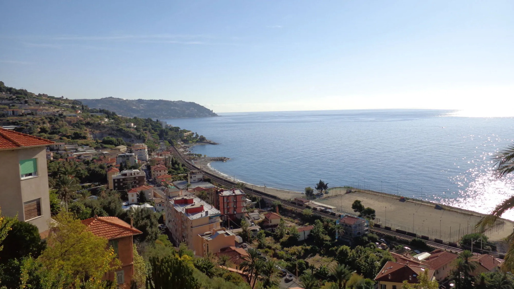 Beach & Waterfront