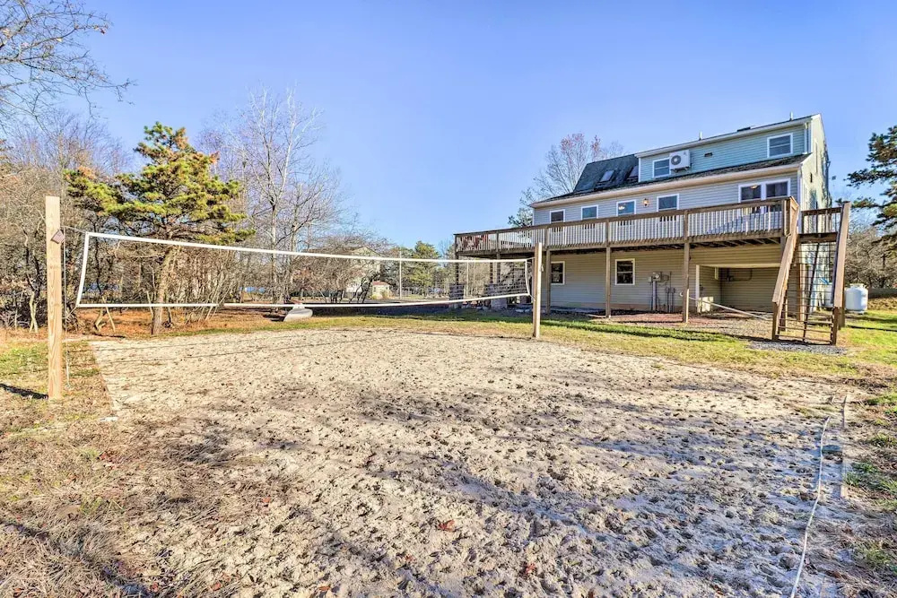 Near Hiking: Lakefront Albrightsville Home w/ Deck