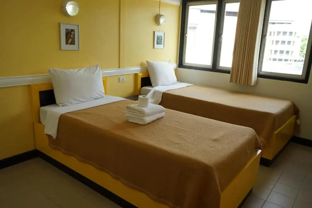 Double room (twin beds)