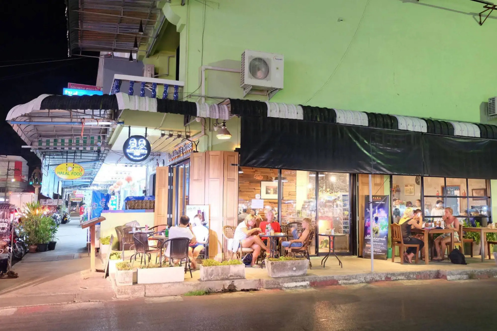 Tiya House Rooms & Cafe - фото 33