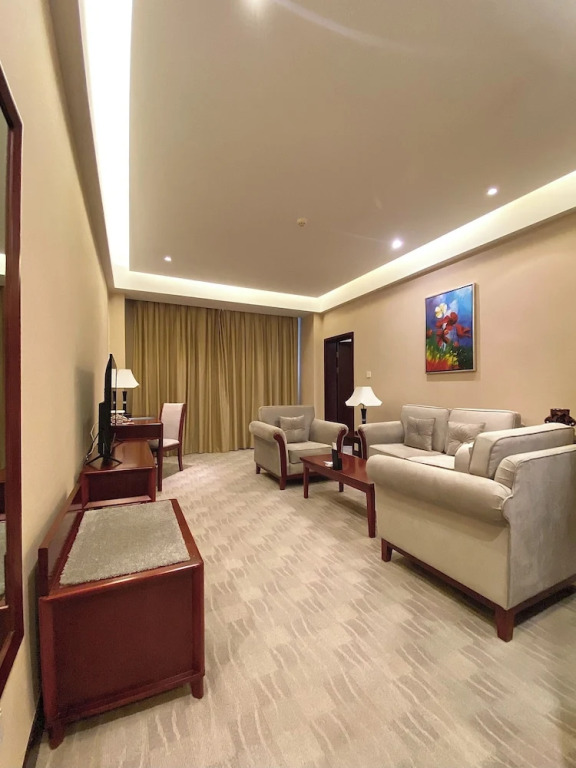 Люкс в Пекин Палас Soluxe Hotel Astana