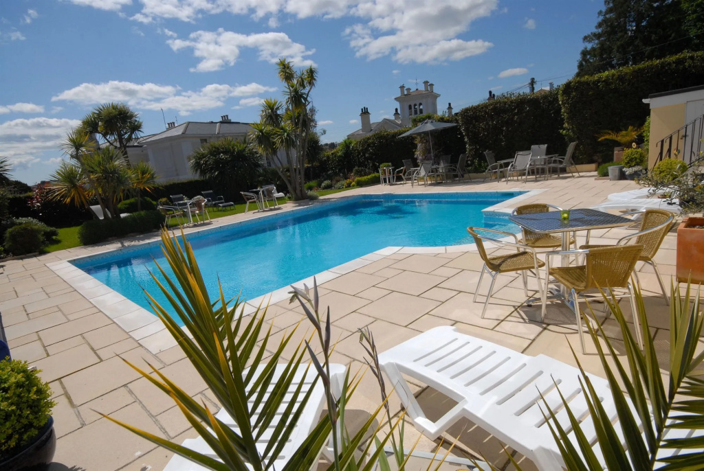 Riviera Lodge Hotel - Général